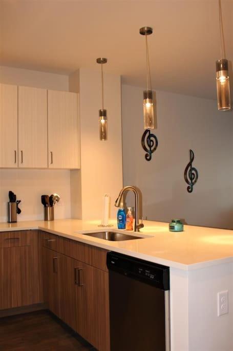 Luxury In The Gulch Apartamento Nashville Exterior foto