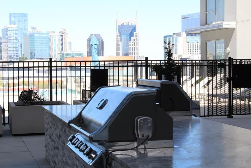 Luxury In The Gulch Apartamento Nashville Exterior foto